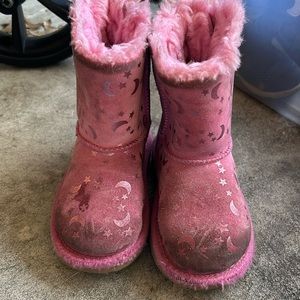 Pink girls ugg